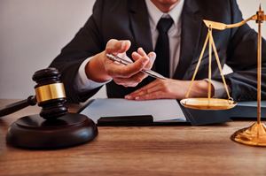 Un abogado civil te será de ayuda para hacer un testamento