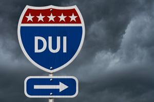 Cuánto sube el seguro del automóvil después de un DUI