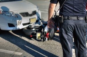 Es aconsejable reportar el accidente de auto a la policia