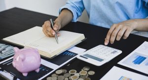 Medios jurídicos para recuperar los fondos pendientes por servicios proporcionados sin un acuerdo contractual formalizado